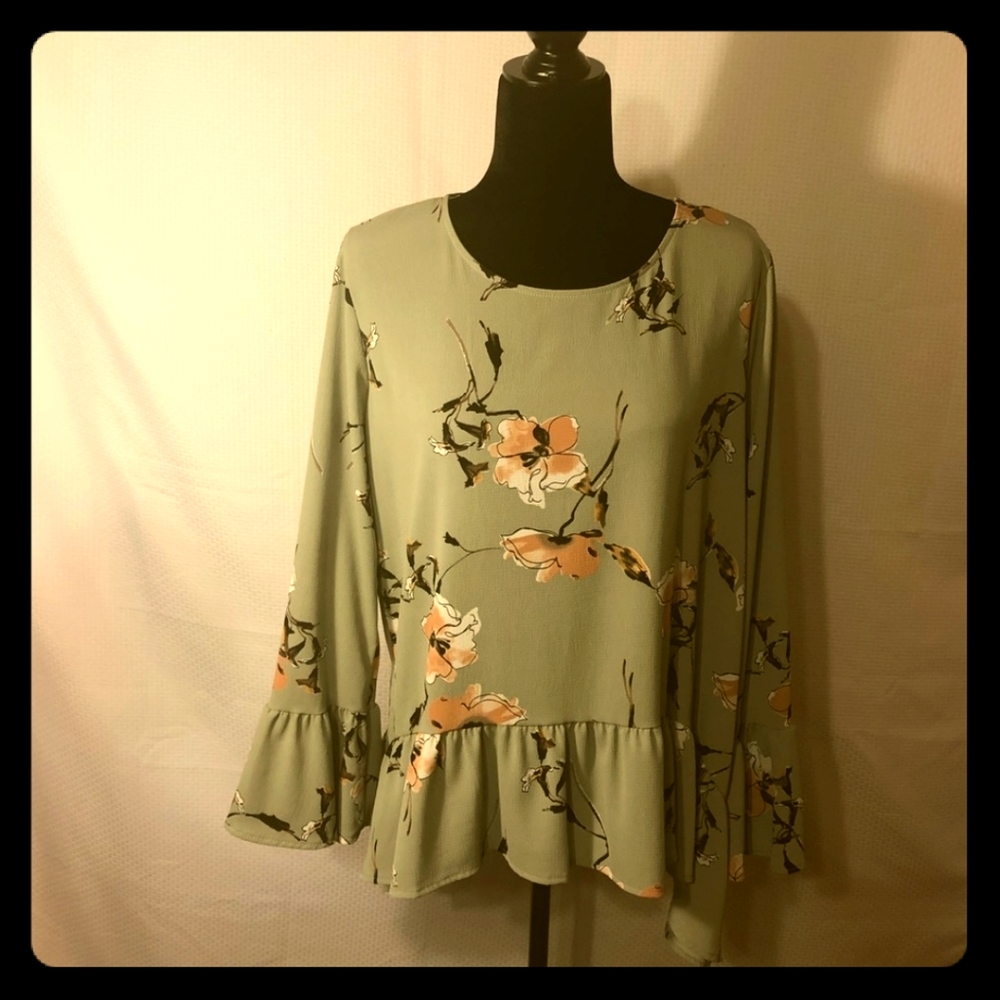Gibson novelty top